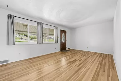 12000 Lee Dr, North Huntingdon, PA 15642 - Photo 4