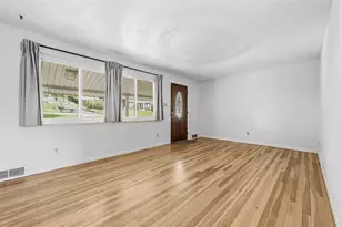 12000 Lee Dr, North Huntingdon, PA 15642 - Photo 4
