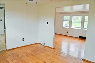 104 McAlister Dr, Pittsburgh, PA 15235 - Photo 10