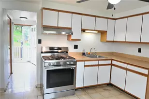 104 McAlister Dr, Pittsburgh, PA 15235 - Photo 14