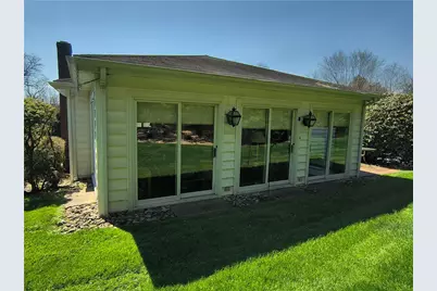 106 Elise Dr, Center Township, PA 16001 - Photo 38