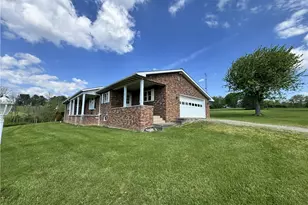 48 Misty Meadows Ln, Menallen Township, PA 15401 - Photo 2
