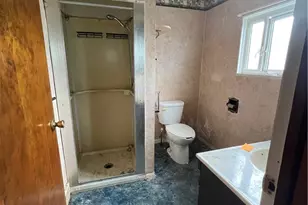 309 Crescent Ave, Ellwood City, PA 16117 - Photo 8