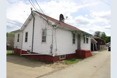 48 Locust St, Ellsworth Boro, PA 15331 - Photo 2
