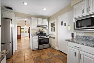 601 Winfield St, Bridgeville, PA 15017 - Photo 10