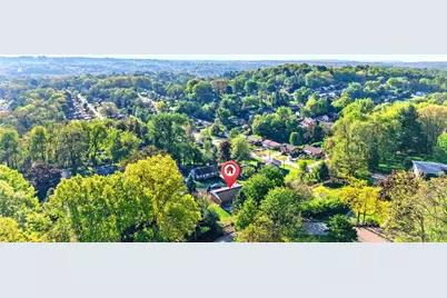 417 Peters Dr, Pittsburgh, PA 15116 - Photo 10