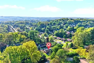 417 Peters Dr, Pittsburgh, PA 15116 - Photo 10