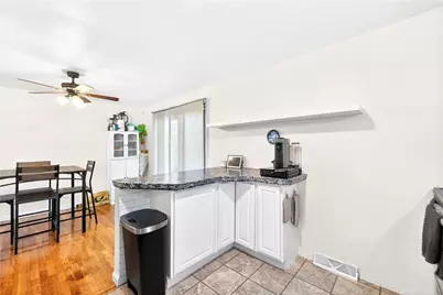 417 Peters Dr, Pittsburgh, PA 15116 - Photo 22