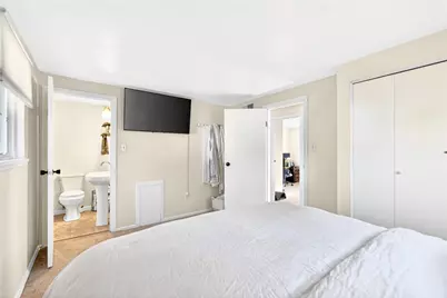 417 Peters Dr, Pittsburgh, PA 15116 - Photo 24