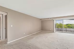611 Calais Dr, Pittsburgh, PA 15237 - Photo 4