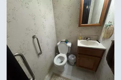 346 Sunshine Ave, Central City Borough, PA 15926 - Photo 10