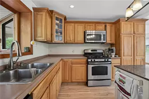 6424 Churchill Rd, Bethel Park, PA 15102 - Photo 14