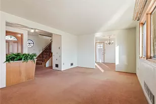 3832 Cynthia Dr, Pittsburgh, PA 15227 - Photo 10