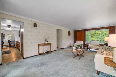 2052 Hulton Rd, Pittsburgh, PA 15147 - Photo 24