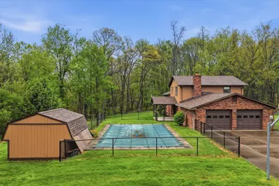 152 Laura Drive, Hanover Township, PA 15026 - Photo 2