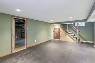 901 Arthur Ave, Scottdale, PA 15683 - Photo 16