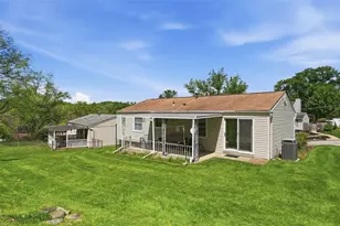 487 Tivoli Rd, Pittsburgh, PA 15239 - Photo 30