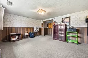 487 Tivoli Rd, Pittsburgh, PA 15239 - Photo 24