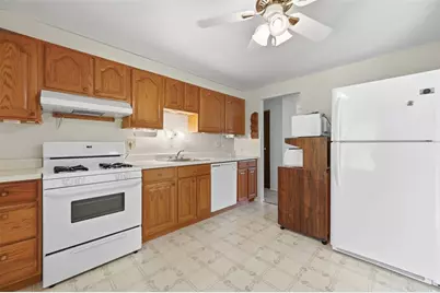 487 Tivoli Rd, Pittsburgh, PA 15239 - Photo 10