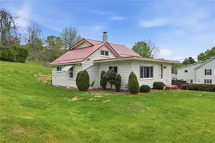 133 Beatty St, Washington Township, PA 15613 - Photo 4
