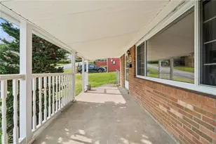 221 Clay Dr, Pittsburgh, PA 15235 - Photo 2