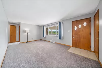 221 Clay Dr, Pittsburgh, PA 15235 - Photo 6