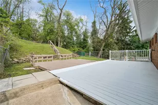 221 Clay Dr, Pittsburgh, PA 15235 - Photo 28