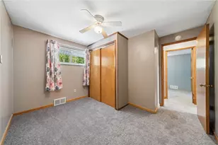 221 Clay Dr, Pittsburgh, PA 15235 - Photo 16