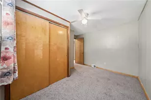 221 Clay Dr, Pittsburgh, PA 15235 - Photo 18