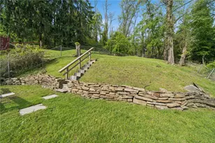 221 Clay Dr, Pittsburgh, PA 15235 - Photo 30