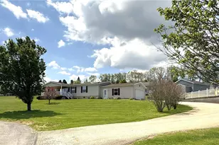 154 Angel Ln, Somerset Township, PA 15501 - Photo 4