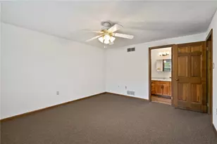1004 River Oaks Dr, Pittsburgh, PA 15215 - Photo 18