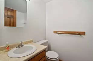 1004 River Oaks Dr, Pittsburgh, PA 15215 - Photo 20