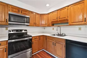 1004 River Oaks Dr, Pittsburgh, PA 15215 - Photo 6