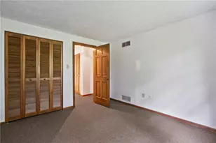 1004 River Oaks Dr, Pittsburgh, PA 15215 - Photo 22