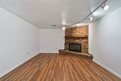 1004 River Oaks Dr, Pittsburgh, PA 15215 - Photo 28