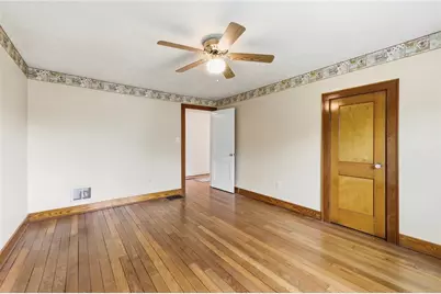 400 W Main St, Rural Valley Boro, PA 16249 - Photo 30
