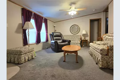 332 Maruca Dr, Mt Pleasant Boro, PA 15666 - Photo 14