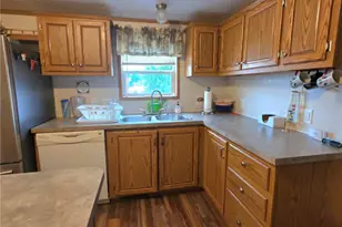 332 Maruca Dr, Mt Pleasant Boro, PA 15666 - Photo 12