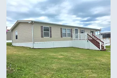 332 Maruca Dr, Mount Pleasant Township, PA 15666 - Photo 2