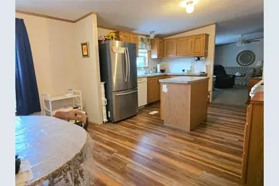 332 Maruca Dr, Mt Pleasant Boro, PA 15666 - Photo 10