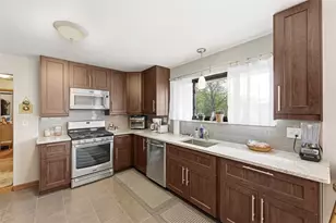 9133 S Irwin Ave, Pittsburgh, PA 15237 - Photo 14