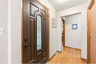 9133 S Irwin Ave, Pittsburgh, PA 15237 - Photo 4
