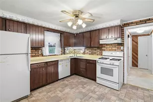 111 Arlene Ave, North Versailles, PA 15137 - Photo 10
