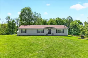 312 Shivler Rd, Raccoon Township, PA 15050 - Photo 2