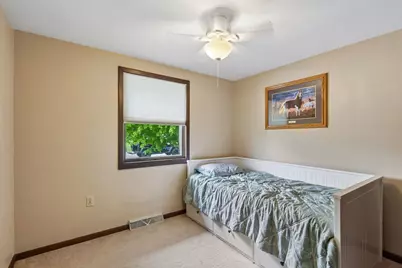 40 Meadowcrest Drive, Cecil, PA 15321 - Photo 14