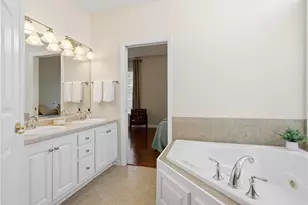 819 Strasburg Dr, Adams Township, PA 16046 - Photo 30