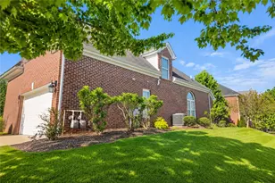 819 Strasburg Dr, Adams Township, PA 16046 - Photo 44