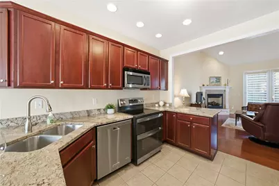 819 Strasburg Dr, Adams Township, PA 16046 - Photo 6