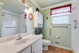 1522 Leona Ave, South Park, PA 15129 - Photo 18